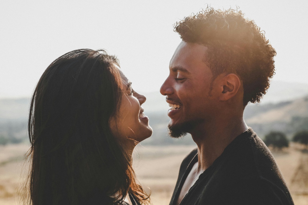 “Adrenaline Dating” Gains Momentum in Thrill-Based Connections