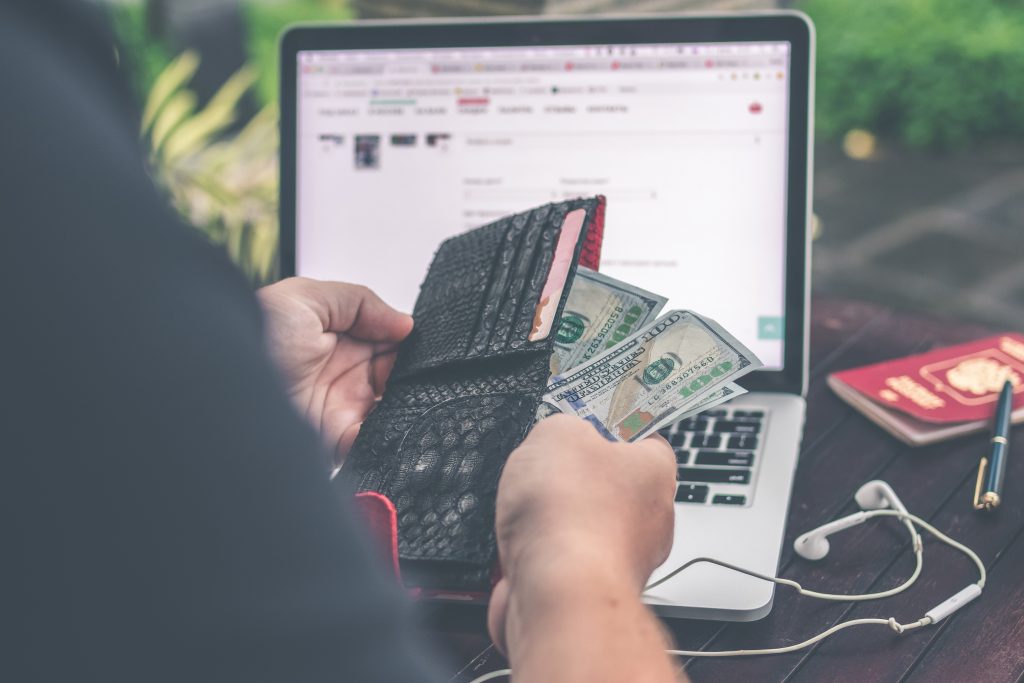 Gen Z Dating Means Openness About Money, Pragmatic Spending