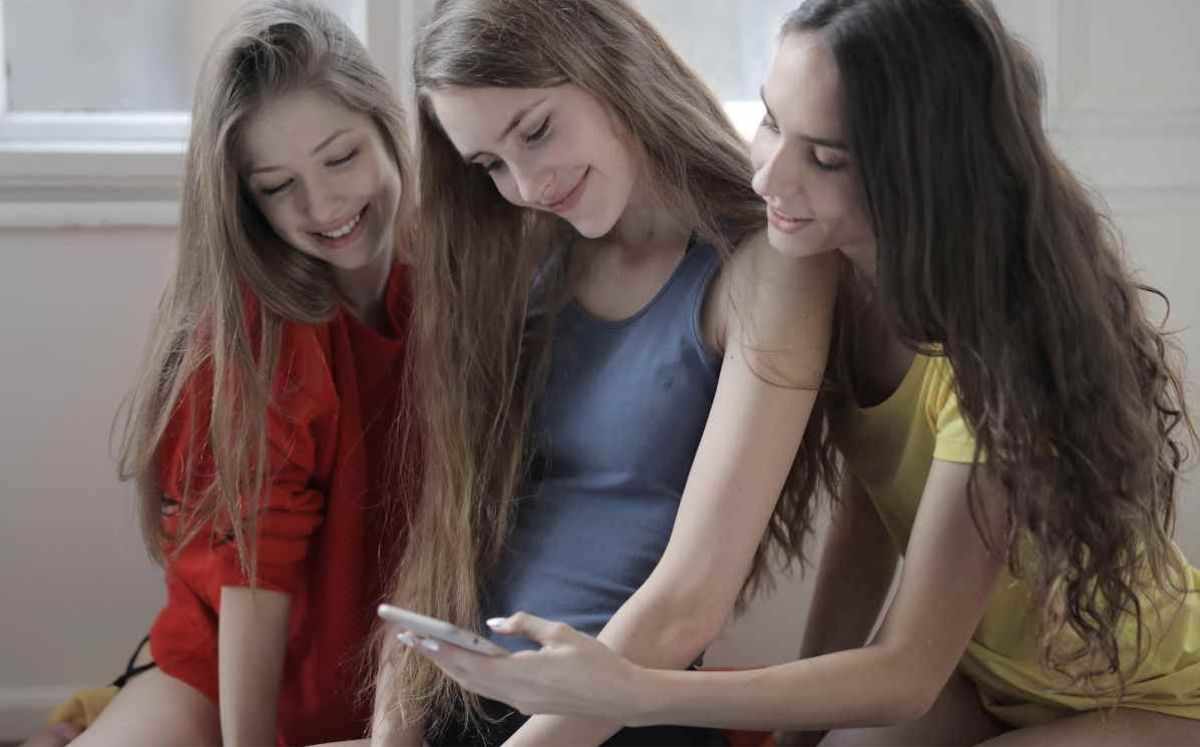 New Instagram Alternatives Emerge on Open Social Protocols