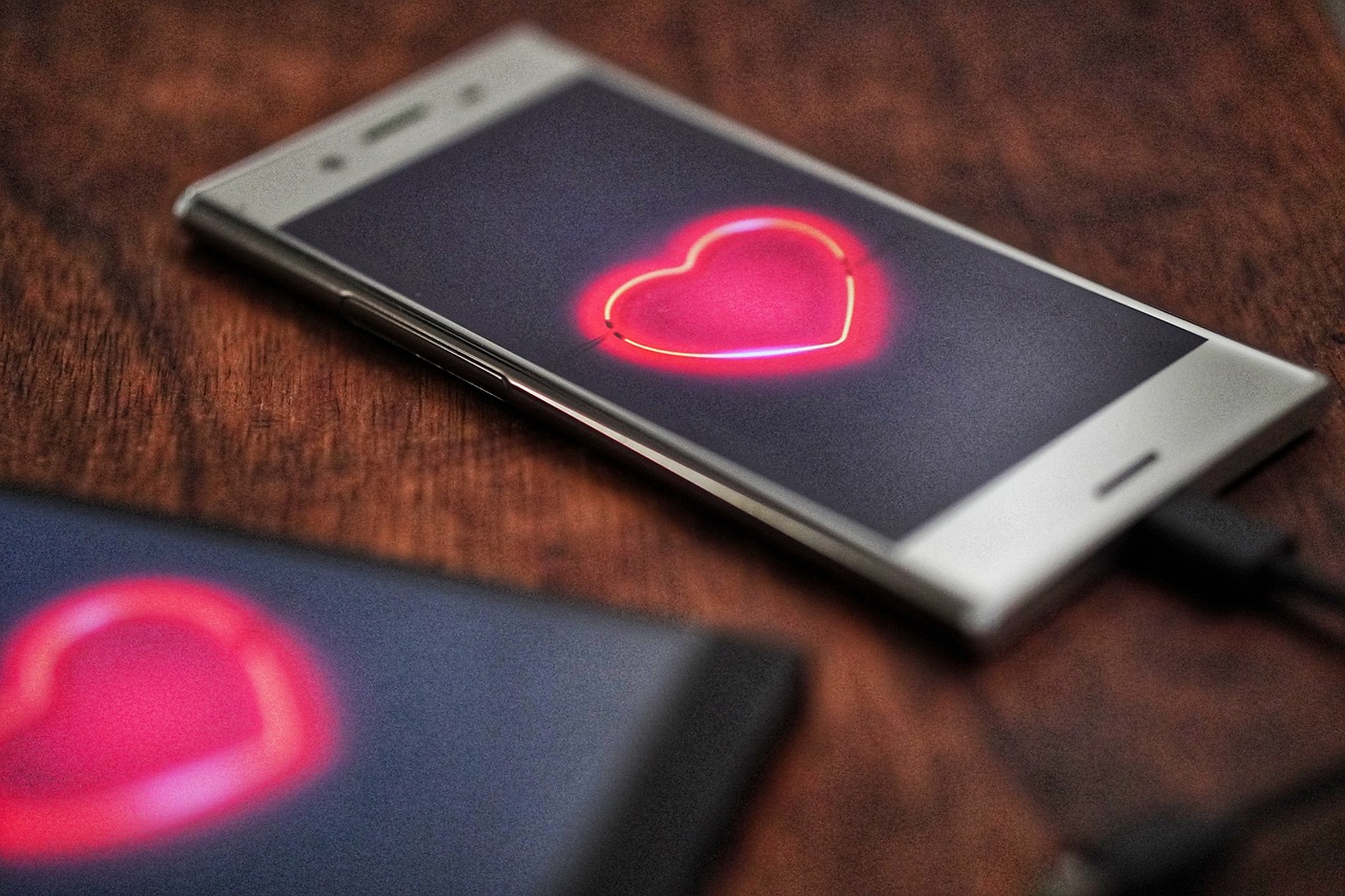 Reports: Dating App Users Want Age, Photo, and Location Verification