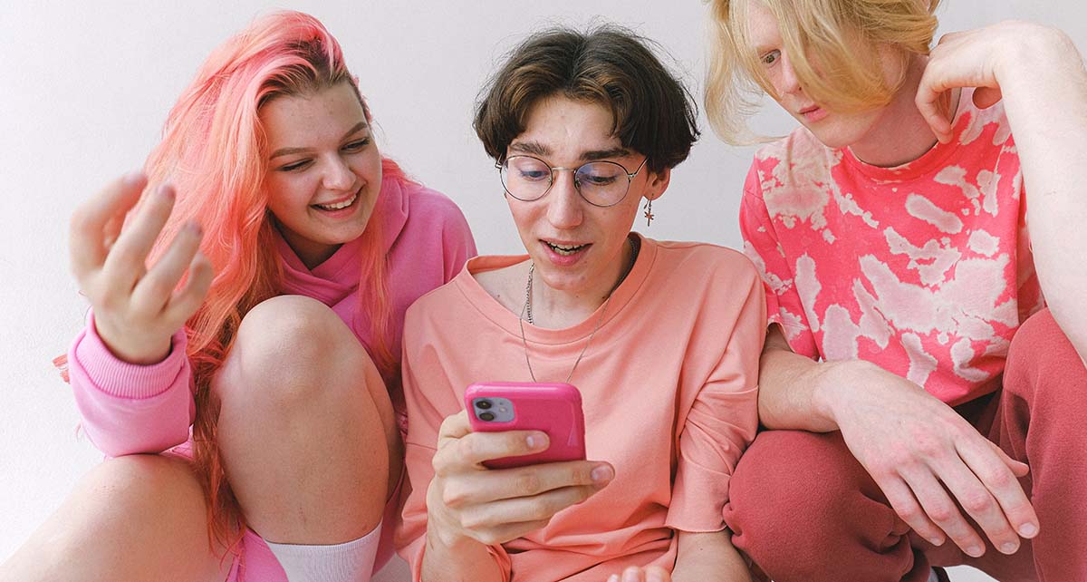 TikTok And Snapchat Rank Most Popular With Teens, Young Users